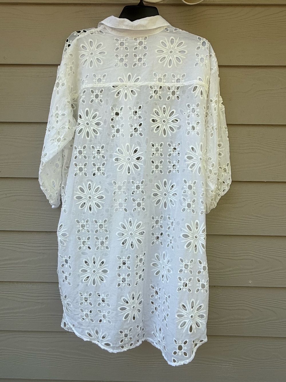 Johnny Was White Eyelet Blouse with Subtle Dot Pattern - Picture 6 of 8